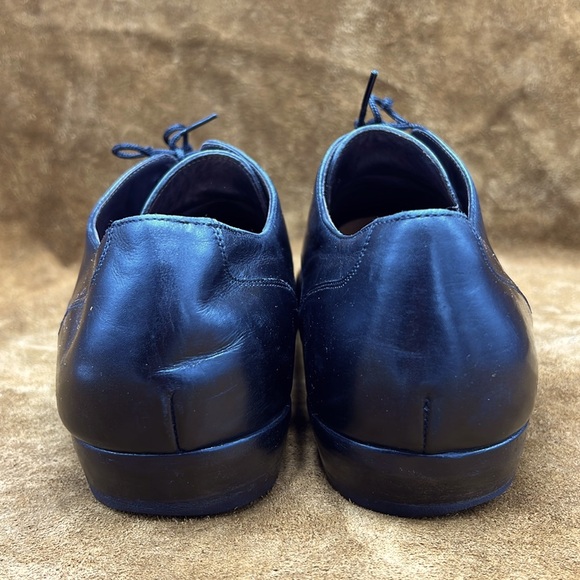 Dolce & Gabbana Point Toe Shoes - Picture 4 of 11